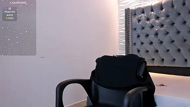 Snapshot of MARSHALL_SPENCER chatting on 02.18.26 MARSHALL SPENCER online show from 02.18.26