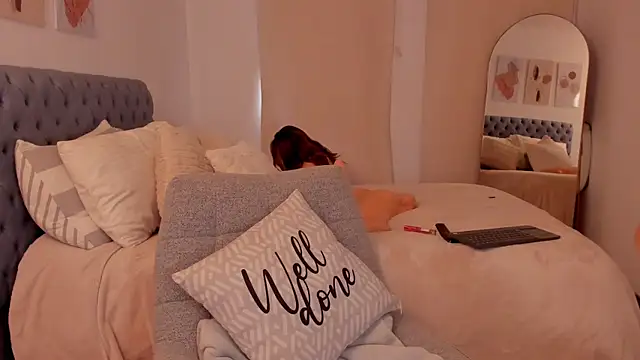 MartinaGrey- online show from 10.21.25