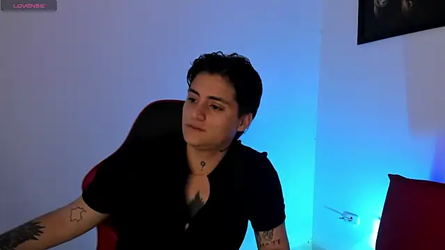 PeytonBox online show from 10.22.25