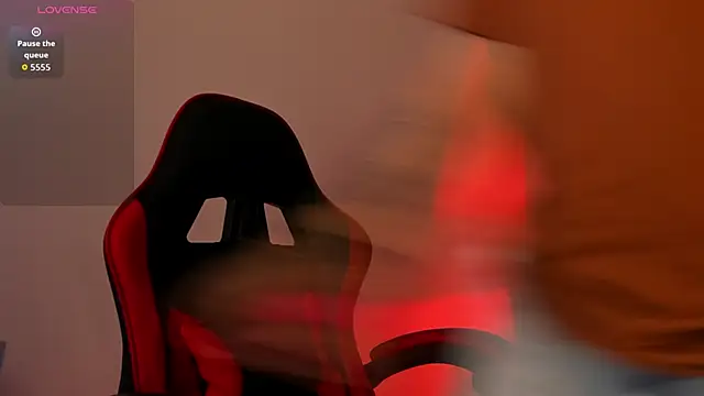 PeytonBox online show from 10.28.25