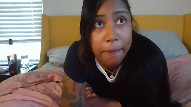 jottijade online show from 10.18.25