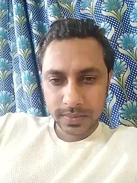 Snapshot of Flybye_0009 chatting on 04.10.26 Flybye 0009 online show from 04.10.26