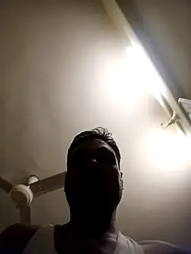 Snapshot of 8133vaibhavh chatting on 09.18.25 8133vaibhavh online show from 09.18.25