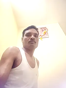 Snapshot of 8133vaibhavh chatting on 09.28.25 8133vaibhavh online show from 09.28.25