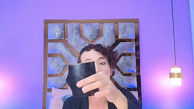 Snapshot of Electra_Gosselin chatting on 09.18.25 Electra Gosselin online show from 09.18.25