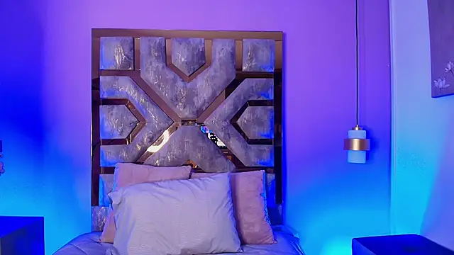 Snapshot of Electra_Gosselin chatting on 09.25.25 Electra Gosselin online show from 09.25.25