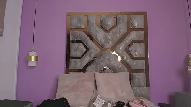 Snapshot of Electra_Gosselin chatting on 10.20.25 Electra Gosselin online show from 10.20.25