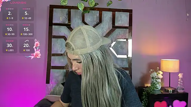 Snapshot of Electra_Gosselin chatting on 05.15.26 Electra Gosselin online show from 05.15.26