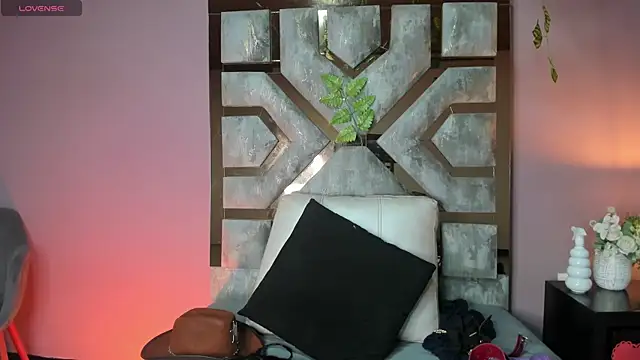 Snapshot of Electra_Gosselin chatting on 07.01.26 Electra Gosselin online show from 07.01.26