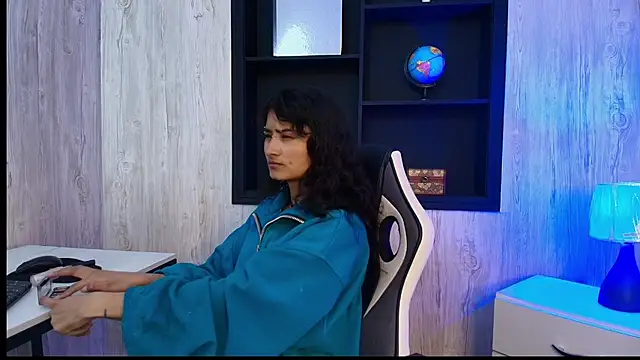 LilyRouset online show from 10.09.25