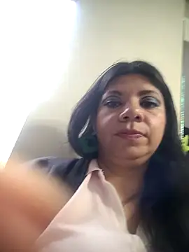 kinky momm online show from 10.23.25