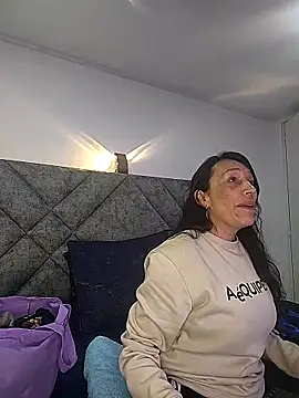 Shantey Laurent online show from 11.29.25