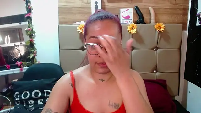 MIA  SPENCER online show from 10.03.25