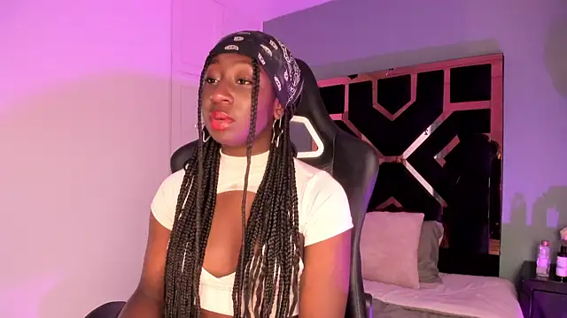 Madison Monroe  online show from 09.20.25