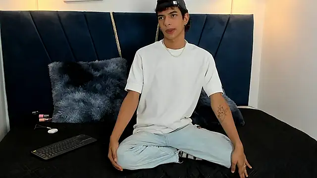 Snapshot of maicol_cum23 chatting on 09.10.25 maicol cum23 online show from 09.10.25