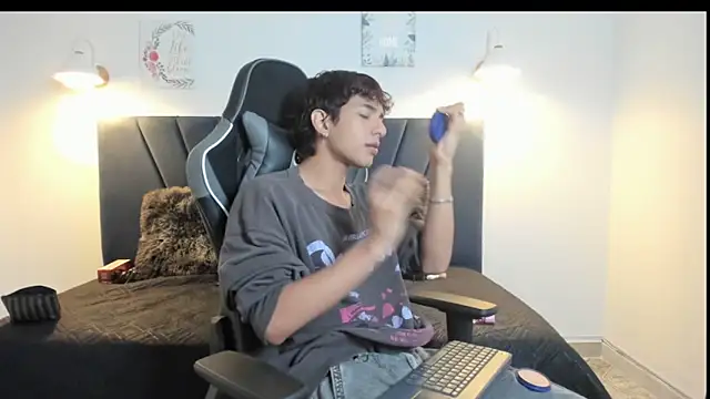 Snapshot of maicol_cum23 chatting on 09.12.25 maicol cum23 online show from 09.12.25