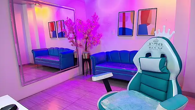 Black roseee online show from 10.11.25