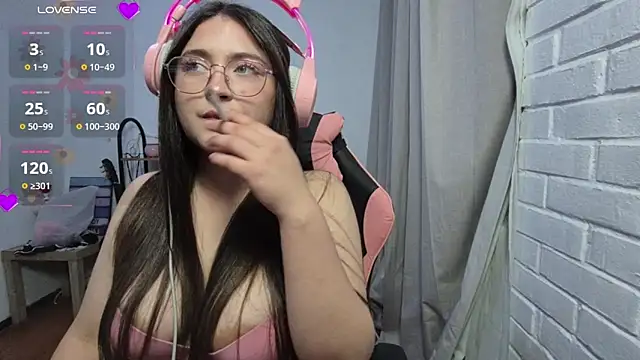 valentinauwu online show from 03.21.26