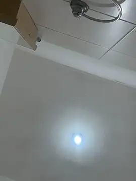 Snapshot of samuelcher chatting on 10.15.25 samuelcher online show from 10.15.25