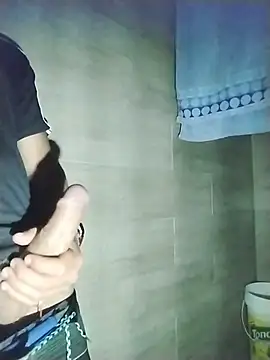 ThiagoFernandezChancay25 online show from 11.05.25