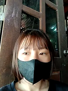 Snapshot of kata-00 chatting on 09.21.25 kata-00 online show from 09.21.25