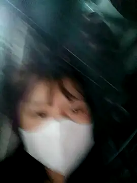 Snapshot of kata-00 chatting on 09.29.25 kata-00 online show from 09.29.25