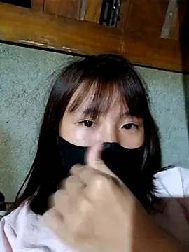 Snapshot of kata-00 chatting on 10.02.25 kata-00 online show from 10.02.25