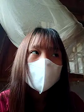 Snapshot of kata-00 chatting on 10.27.25 kata-00 online show from 10.27.25