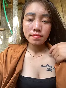 chipp-bong online show from 10.17.25