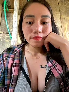 chipp-bong online show from 10.19.25