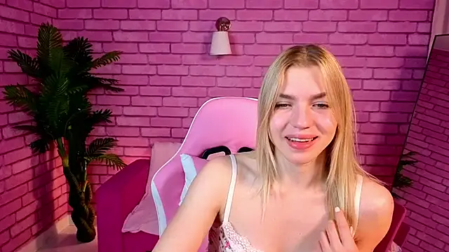 Margo Robbbie online show from 10.18.25