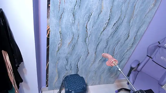 mia cataleiya online show from 10.19.25