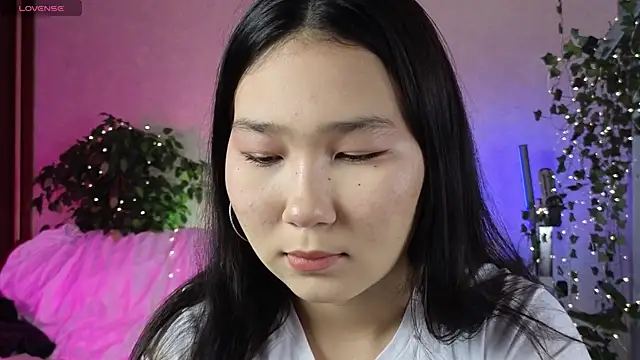 Yoon Mi online show from 09.18.25