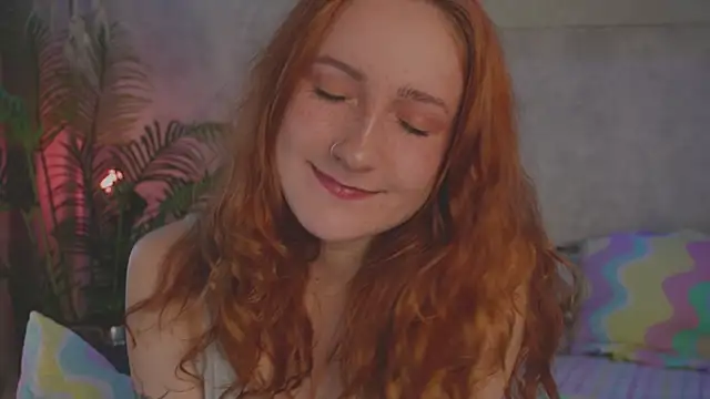 Snapshot of Charming_winky chatting on 10.02.25 Charming winky online show from 10.02.25