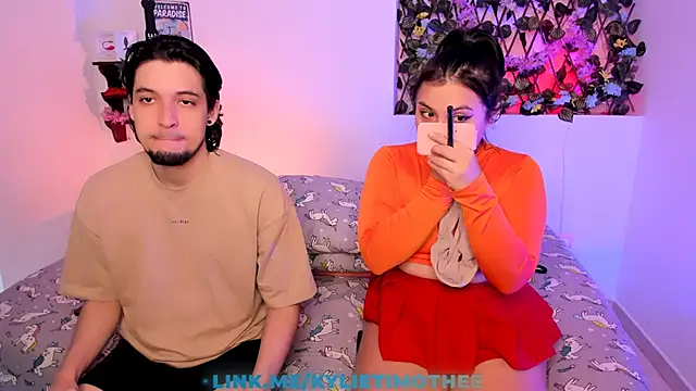 Snapshot of kylietimothee chatting on 06.18.26 kylietimothee online show from 06.18.26
