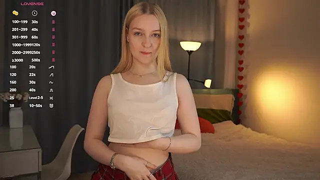 Snapshot of KrishnaSimmons chatting on 10.04.25 KrishnaSimmons online show from 10.04.25