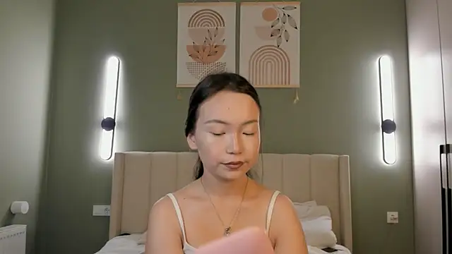 Snapshot of tokipokki chatting on 10.29.25 tokipokki online show from 10.29.25