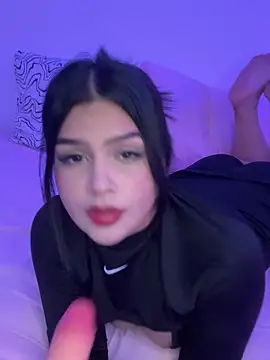 Lucianagirl online show from 09.17.25