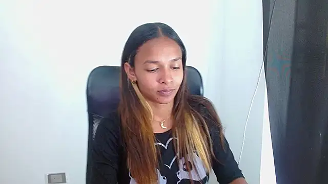 BiancaEmber9 online show from 09.10.25