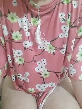 Snapshot of Lamya-dalo3a chatting on 10.16.25 Lamya-dalo3a online show from 10.16.25