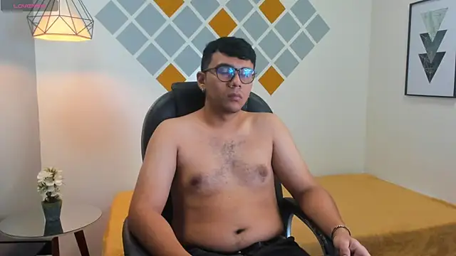 Snapshot of titanxero chatting on 10.09.25 titanxero online show from 10.09.25