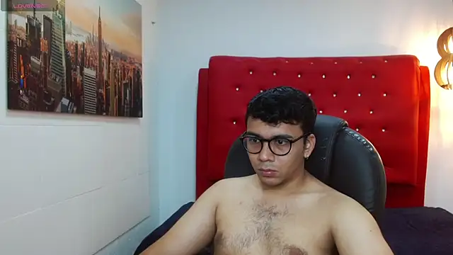 Snapshot of titanxero chatting on 10.25.25 titanxero online show from 10.25.25