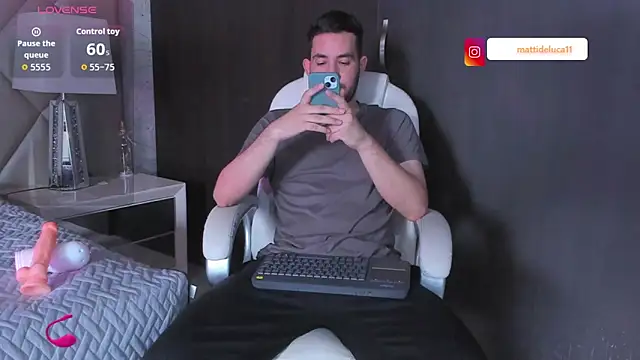 matti de lucaa online show from 10.15.25