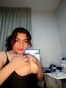 Snapshot of putitititisima chatting on 09.12.25 putitititisima online show from 09.12.25