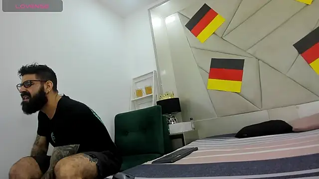 Snapshot of Harald_Smed chatting on 09.29.25 Harald Smed online show from 09.29.25