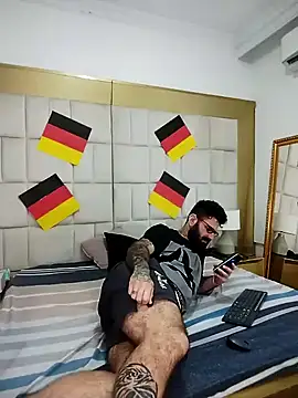 Snapshot of Harald_Smed chatting on 10.01.25 Harald Smed online show from 10.01.25