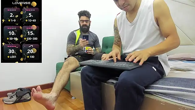 Snapshot of Harald_Smed chatting on 10.16.25 Harald Smed online show from 10.16.25