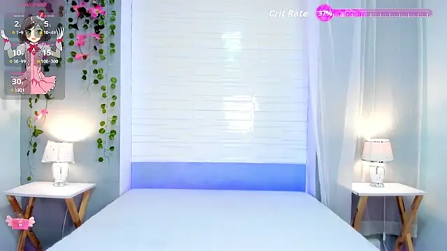 EverlyMooree online show from 09.16.25