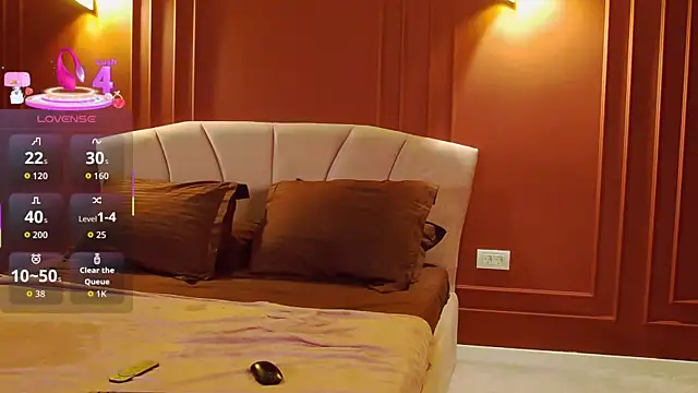 Snapshot of Olivia_Haze chatting on 10.09.25 Olivia Haze online show from 10.09.25