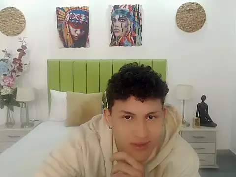 Axel savage online show from 09.15.25